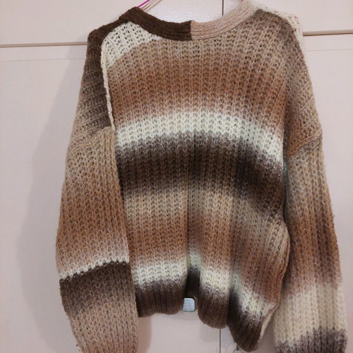 Stradivarius knitted brown cardigan like new with ombre patterns