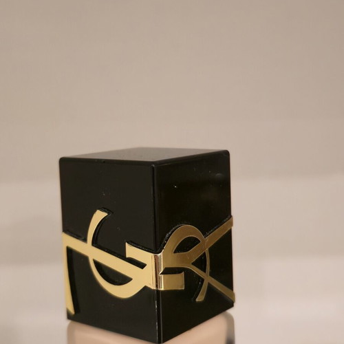 Yves Saint Laurent All Hours Foundation 25ml LC3 like new, matte finish