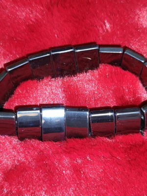 Hematite bracelet vintage used with elastic band