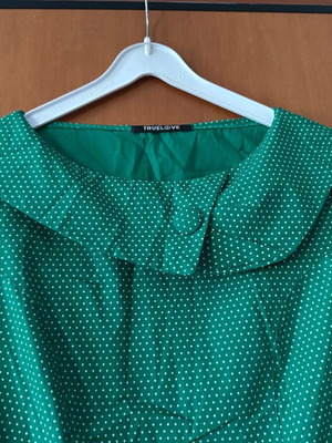Green polka dot dress like new True Love