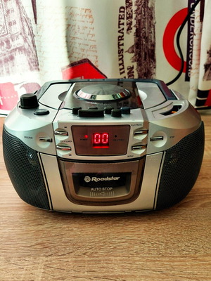 Roadstar RCR-4519 Radio Cassette CD Player used with working radio