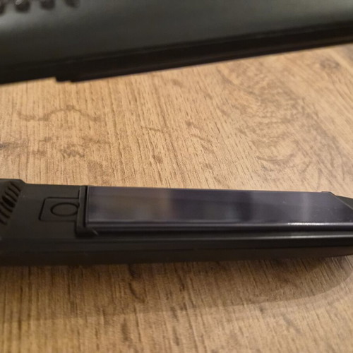 Philips Ionic hair straightener like new with ionizing function