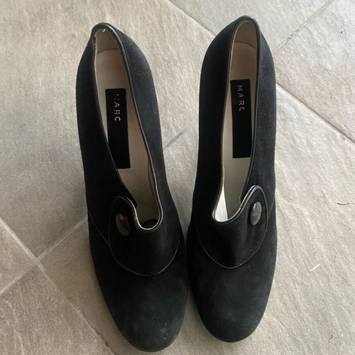 Marc Jacobs pumps like new, black suede with 10 cm heel