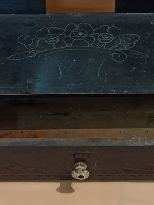 Prewar small dressing table used with carved design