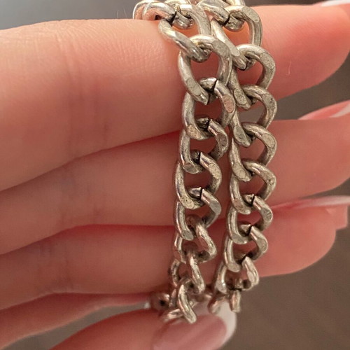 Bershka silver chain necklace used, medium condition