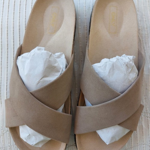 Only sandals with anatomical insole, beige, like new