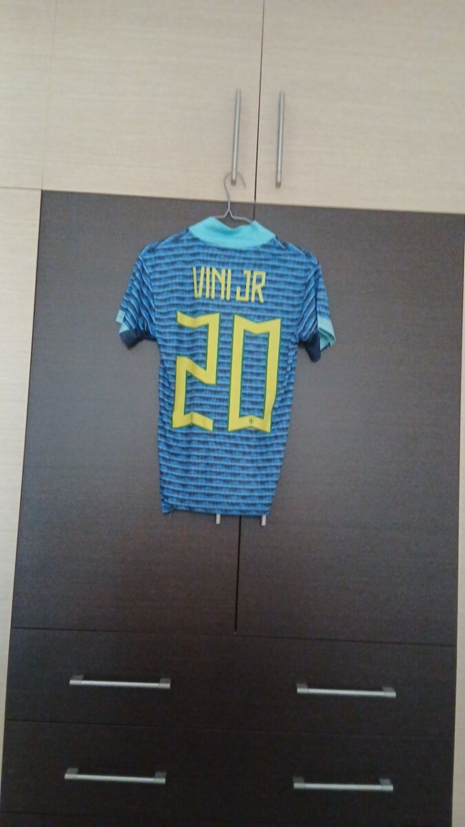 Jersey Brazil number 20 Vini Jr like new… - € 20,00 - Vendora.cy