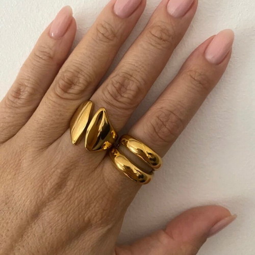 Steel rings couple worn twice, gold color