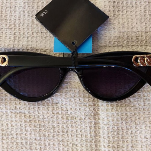 Solo-Solis NDL6096 sunglasses new, black cat eye design