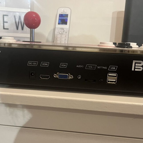 Pandora Blee Console with 1000 Classic Games like Wonder Boy and Street Fighter