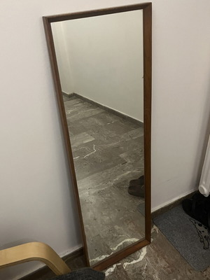 Καθρέφτης ολόσωμος σαν καινούργιος, φυσικό ξύλο