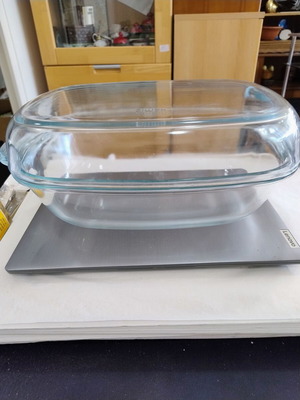 Simax Pyrex Large Heat-Resistant Casserole Like New