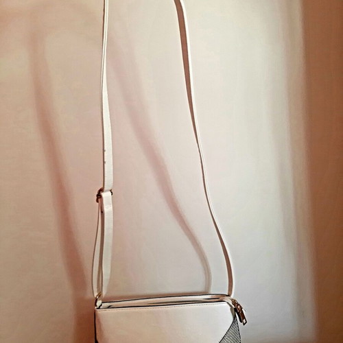 Shoulder bag like new, white multicolor