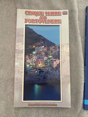 Qinque Terre & Portovennere guide like new