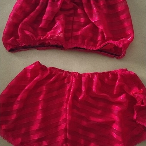 Lingerie set like new, red
