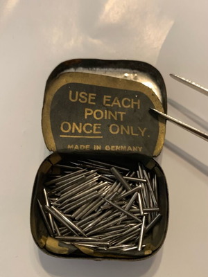 Gramophone needles used