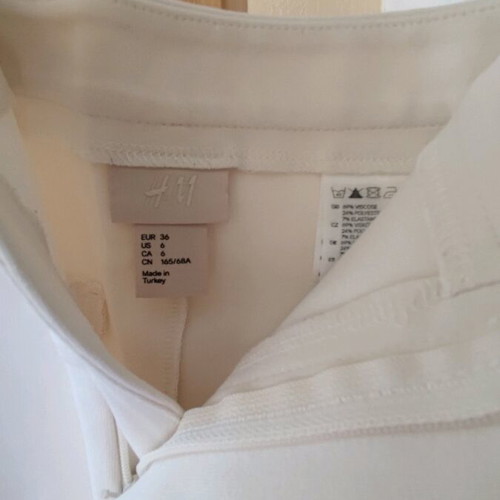 H&M white asymmetric mini skirt like new, size S