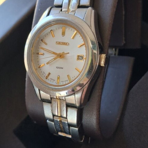 Seiko Quartz Women's Watch like new, Japan, gray and silver