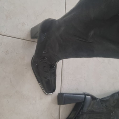 Patent leather boots size 41, like new, black