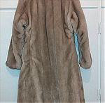  παλτό από faux(οικολογικη) γούνα