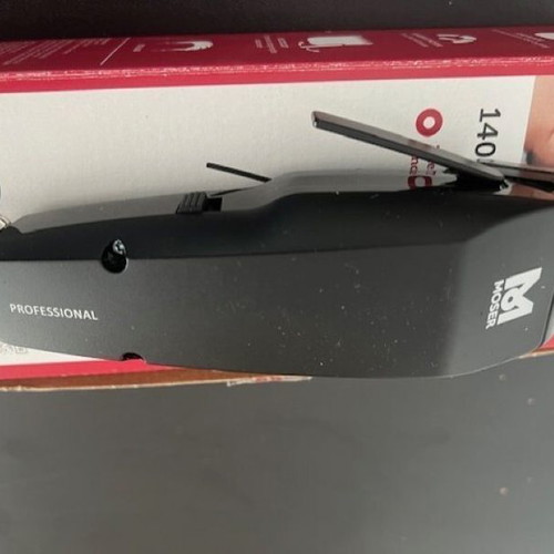 Moser 1400 Professional hair clipper new, black