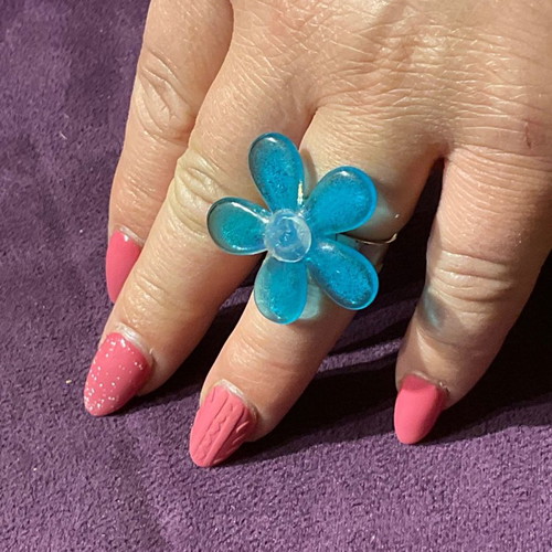 Ornate flower-shaped ring size 17mm