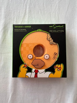 Makeup Revolution Homer Makeup Sponge new