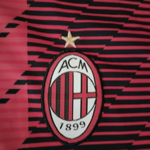 Milan shirt size S like new official replica