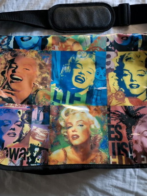 Laptop bag with Marilyn Monroe design new, black