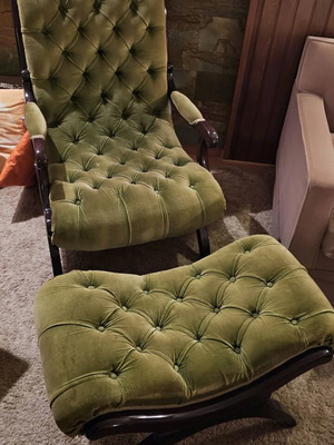 Ανάκλιντρο Βαράγκης πράσινο βελούδινο μεταχειρισμένο με σκούρο ξύλο καστανιάς