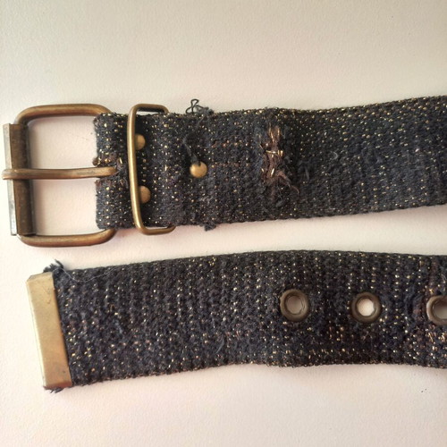Black shiny simple belt like new with classic buckle
