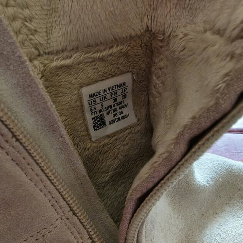 Adidas snow boot used, beige orange