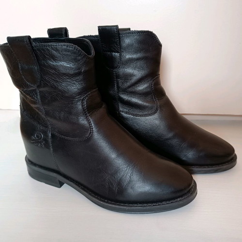 Benetton Leather Ankle Boots Like New, Black, Size 37