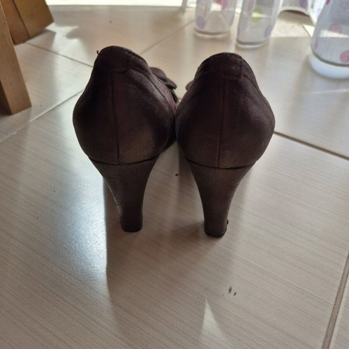 Nak leather pumps used, brown, size 38