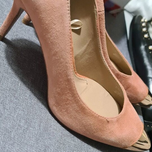Zara suede pumps like new, narrow fit, size 39, pink