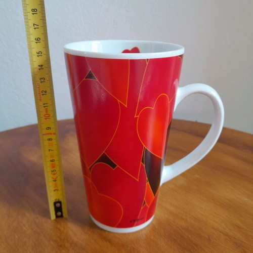 Decorative tall mugs like new, set of 2 pieces