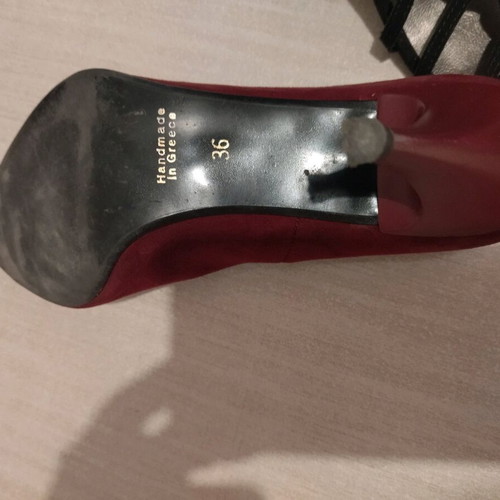 Suede pumps used, burgundy color, size 36, thin heel 8 cm