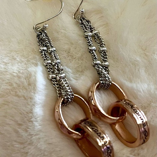Guess hanging earrings like new, gold and silver