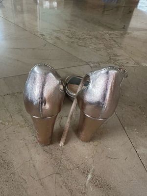 Stefania sandals used, rose gold heel, size 39