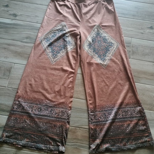 Pantelona with beautiful print, new, XXL