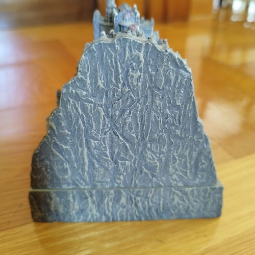 Lord of the Rings Minas Tirith collectible like new