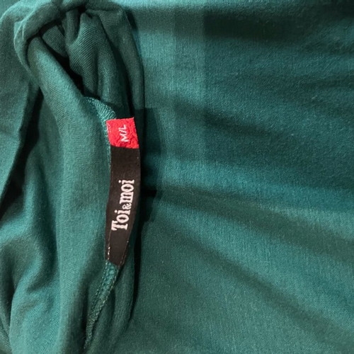 Toi&Moi green turtleneck like new, size M