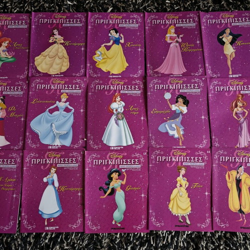 Deagostini Disney porcelain princesses used, 14 dolls & 31 magazines