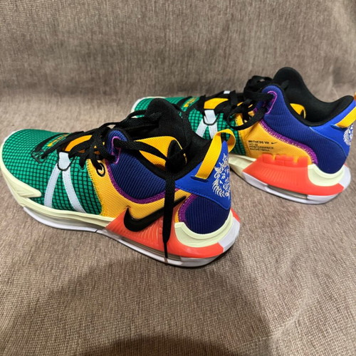 Nike Lebron Witness 7 new colorful athletic shoes size 44