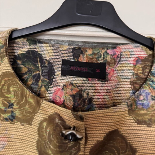 Short jacket with 3/4 sleeve, colorful, like new, sizes L-XL
