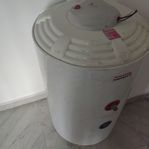 Electric water heater Pyramis 80 lt used