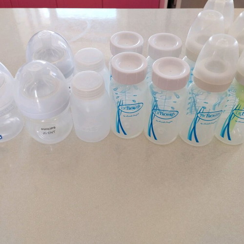 Baby bottles and milk storage containers, pack of 14