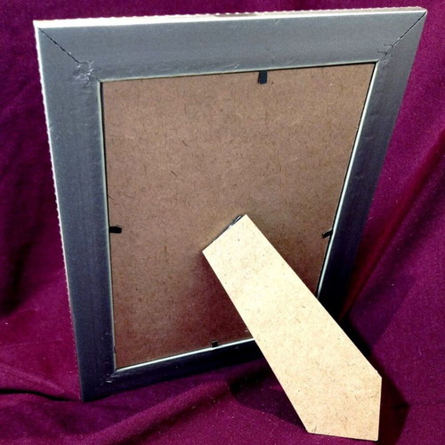 Decorative photo frame 20x25 cm with gold embossed details like new