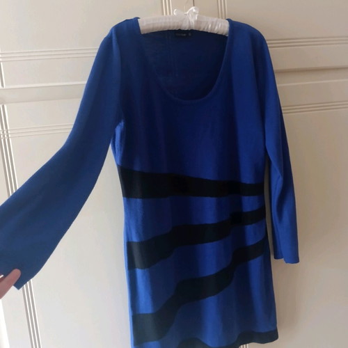 Body flirt wool dress like new, black and blue, sizes Large to 3XL