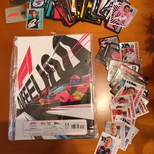 Topps Formula 1 2020 album empty in Italian with full set